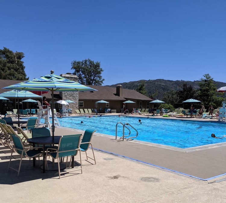 bear-valley-springs-community-pool-photo